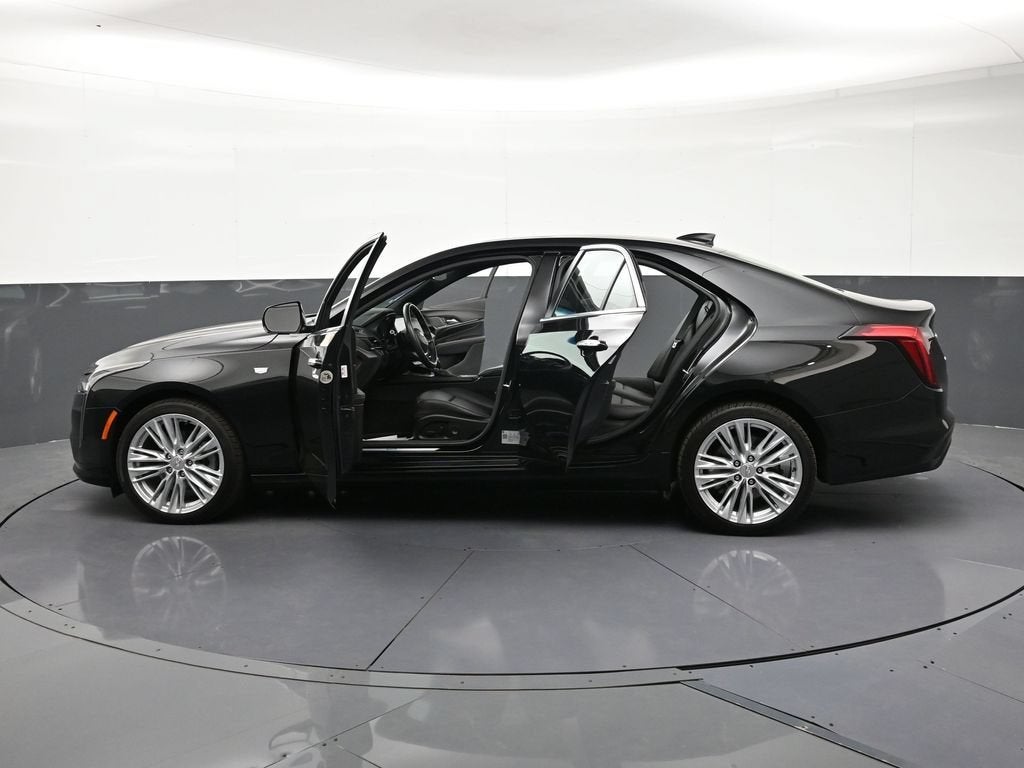 2023 Cadillac CT4 Premium Luxury