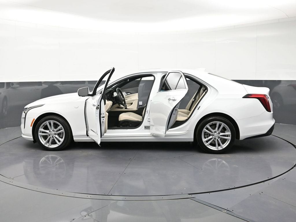 2023 Cadillac CT4 Luxury