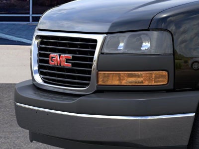 2025 GMC Savana Passenger LT