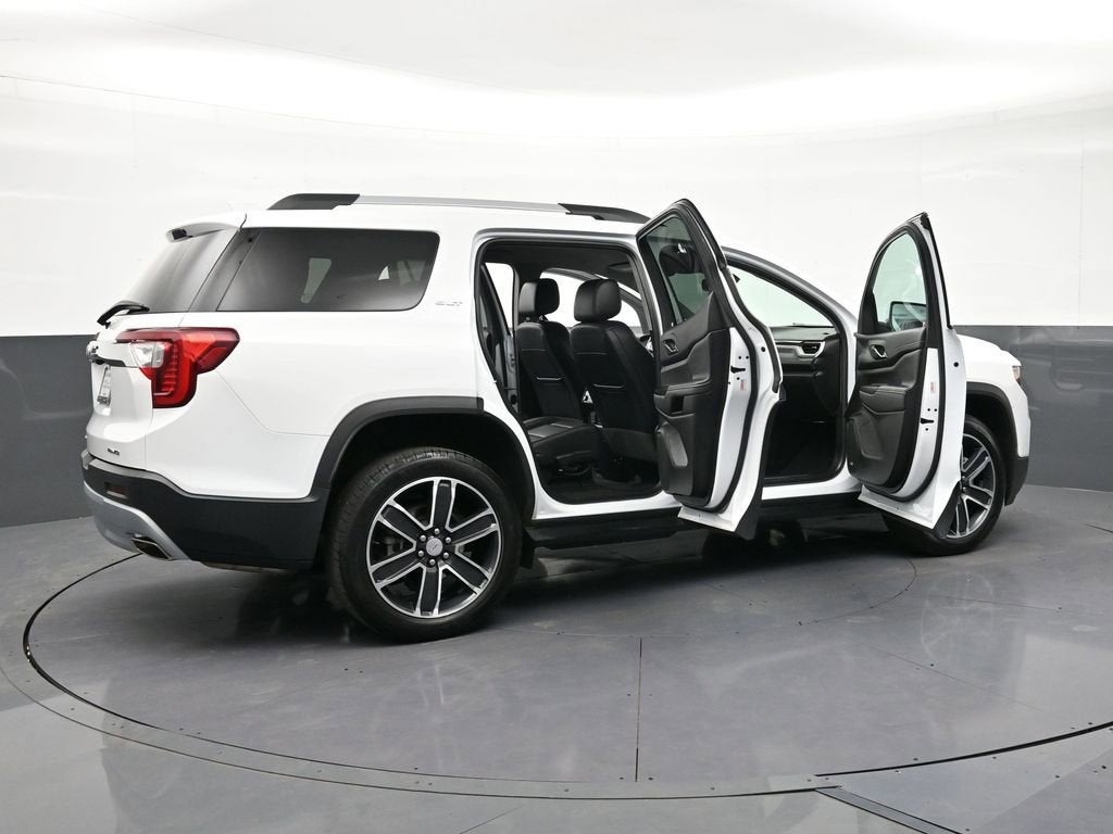 2022 GMC Acadia SLT