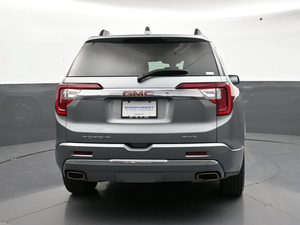 2023 GMC Acadia Denali