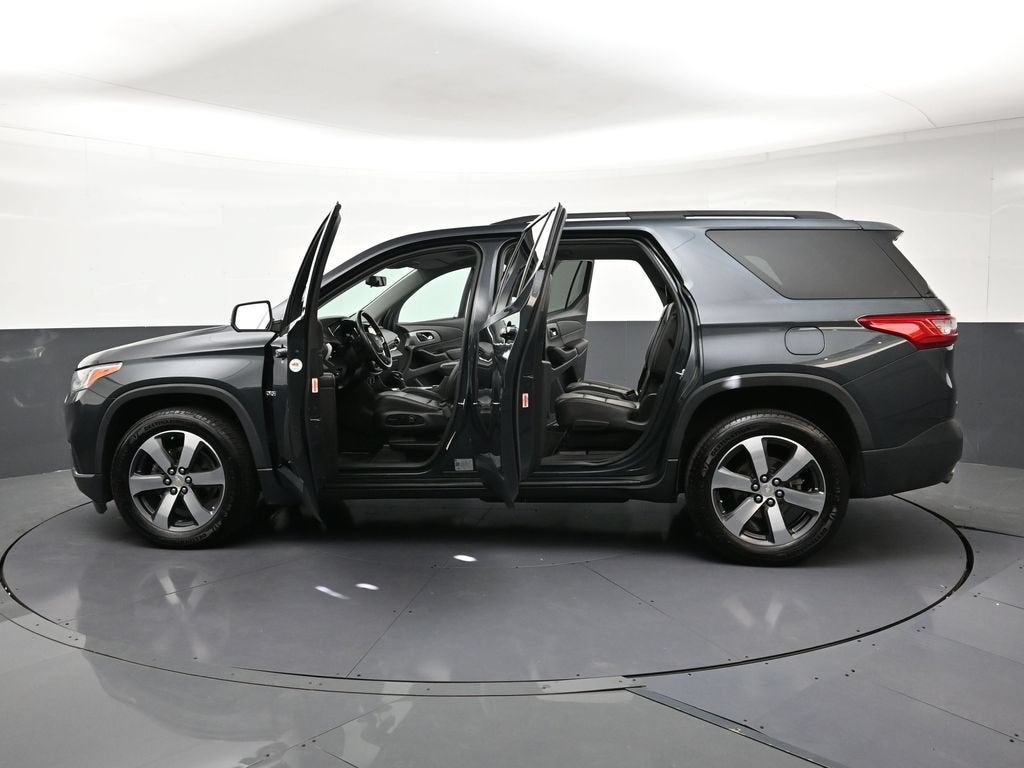 2021 Chevrolet Traverse LT Leather