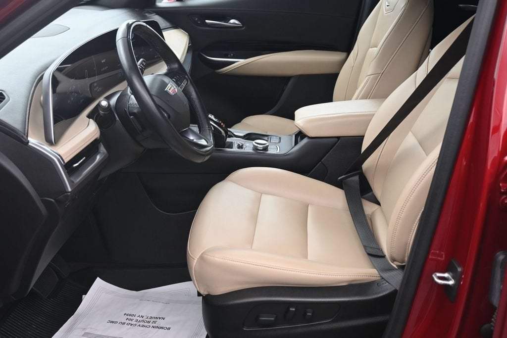 2024 Cadillac XT4 Luxury