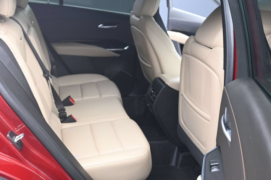 2024 Cadillac XT4 Luxury