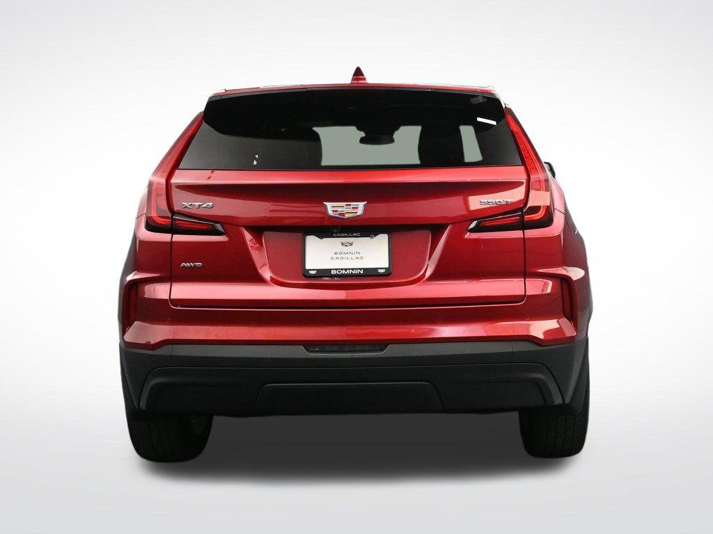 2024 Cadillac XT4 Luxury