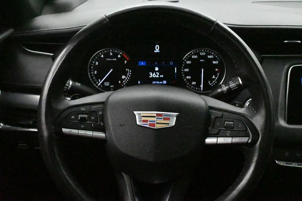 2023 Cadillac XT4 Premium Luxury