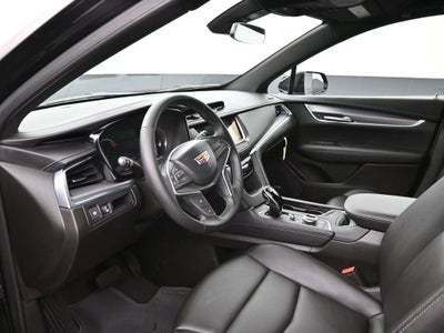 2025 Cadillac XT5 Luxury