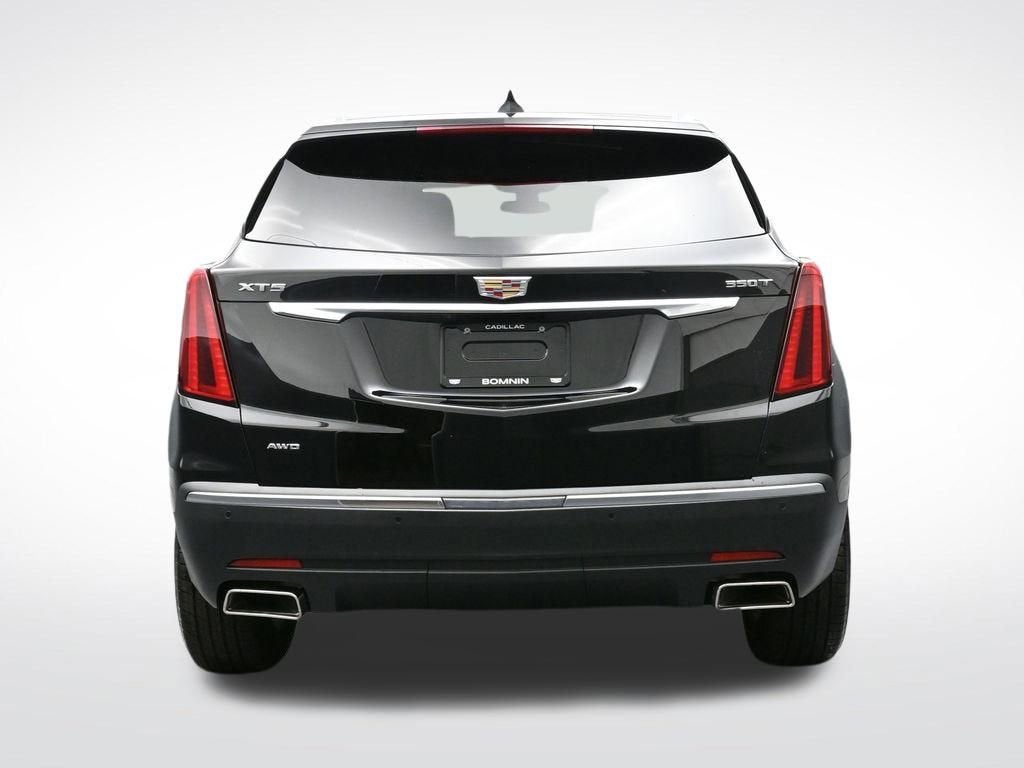 2025 Cadillac XT5 Luxury
