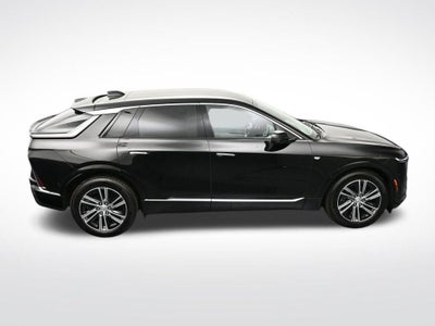 2025 Cadillac LYRIQ Luxury 1