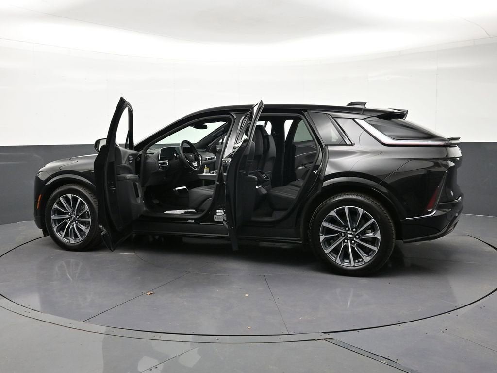 2025 Cadillac LYRIQ Sport 1