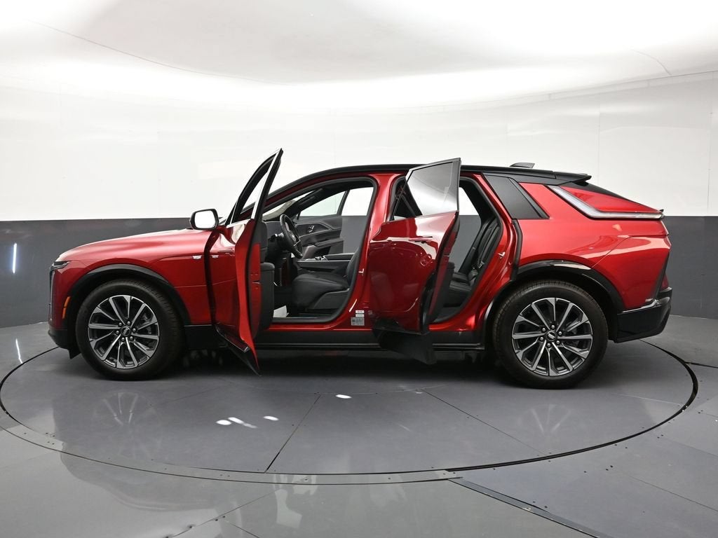 2025 Cadillac LYRIQ Sport 1