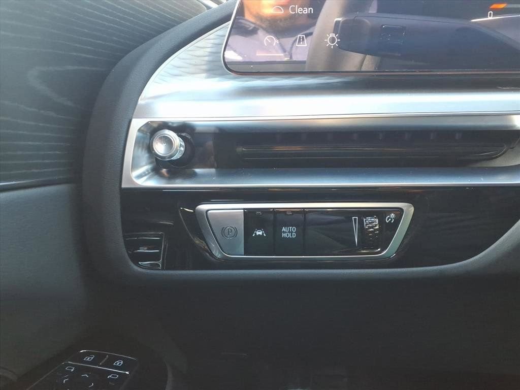 2025 Cadillac LYRIQ Sport 1