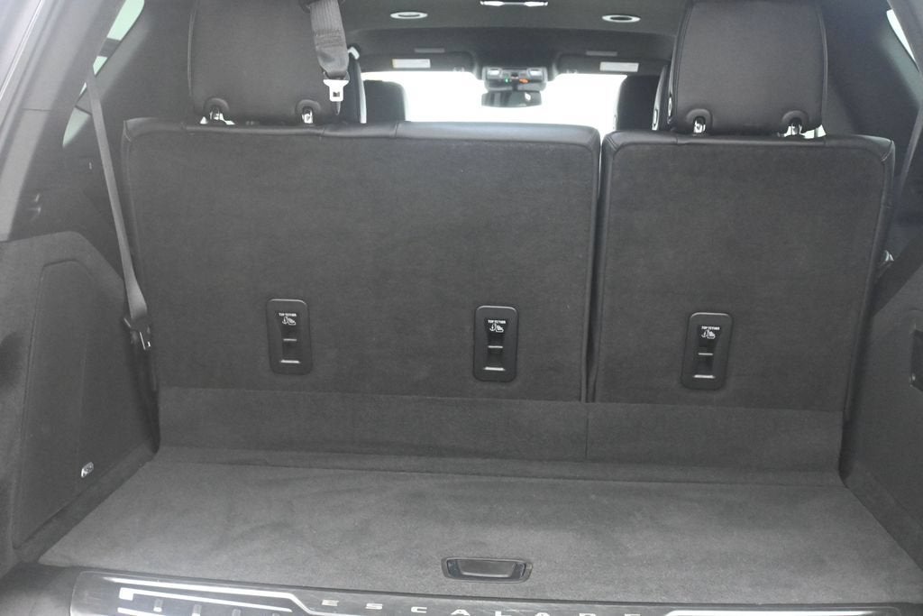 2022 Cadillac Escalade Luxury
