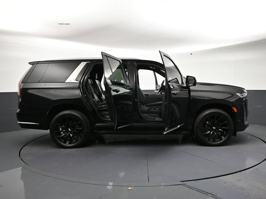 2022 Cadillac Escalade Luxury