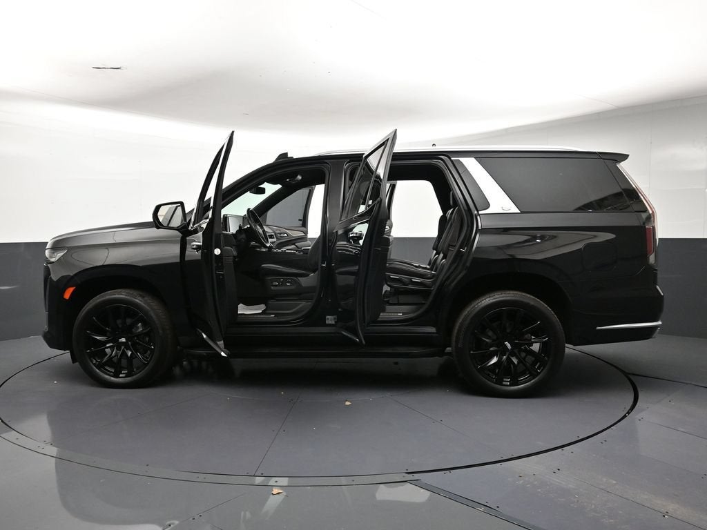 2022 Cadillac Escalade Luxury