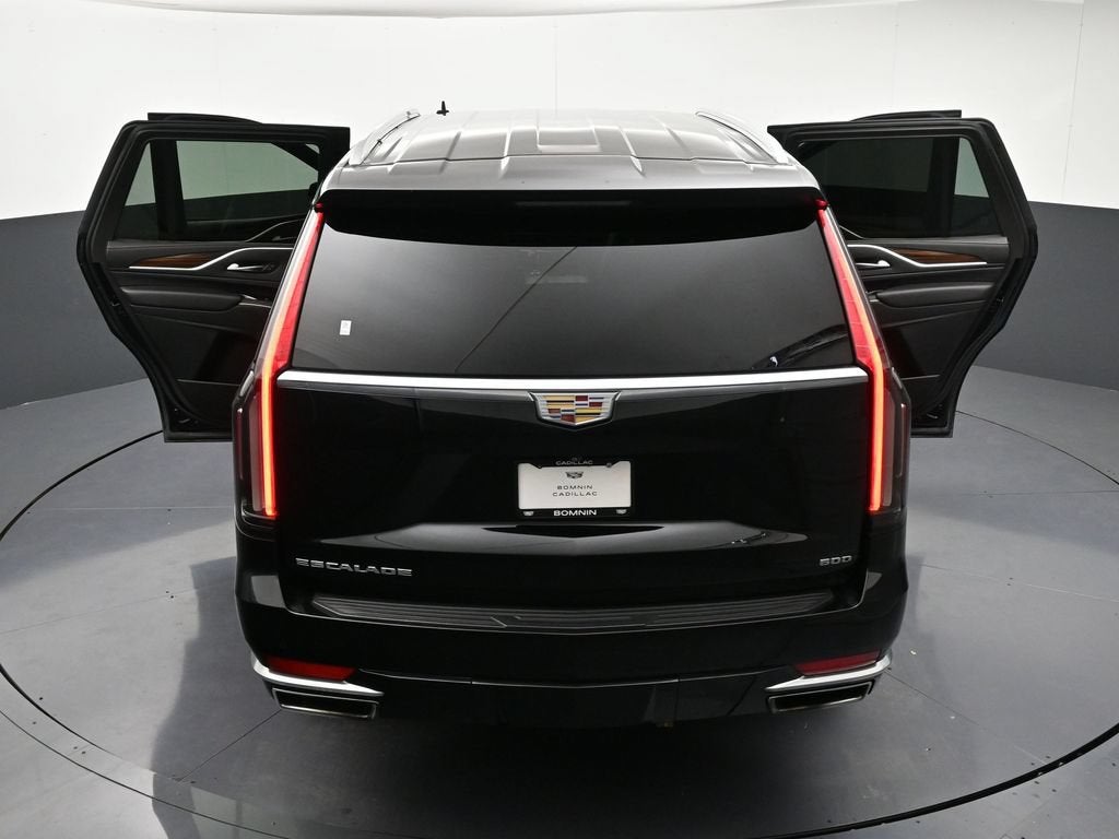 2022 Cadillac Escalade Luxury