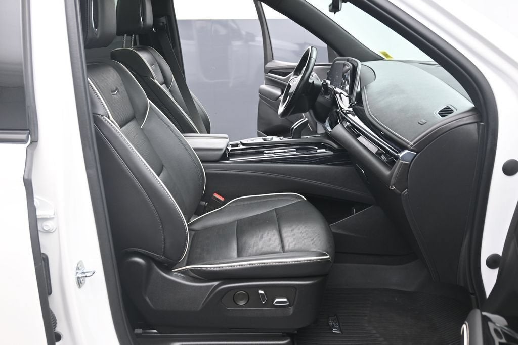 2022 Cadillac Escalade ESV Sport