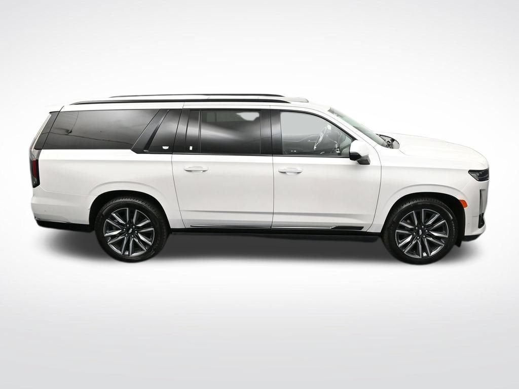 2022 Cadillac Escalade ESV Sport