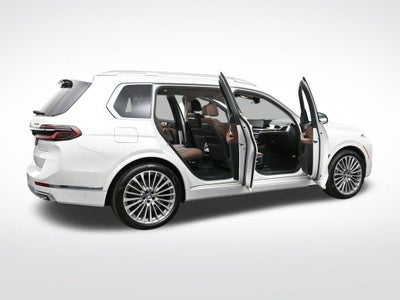 2023 BMW X7 xDrive40i